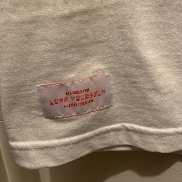 BTS Concert Tee - Picture 5 of 5